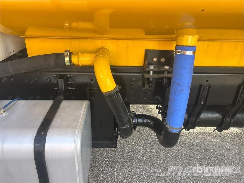 Freightliner M2 106 Ūdens mašīnas