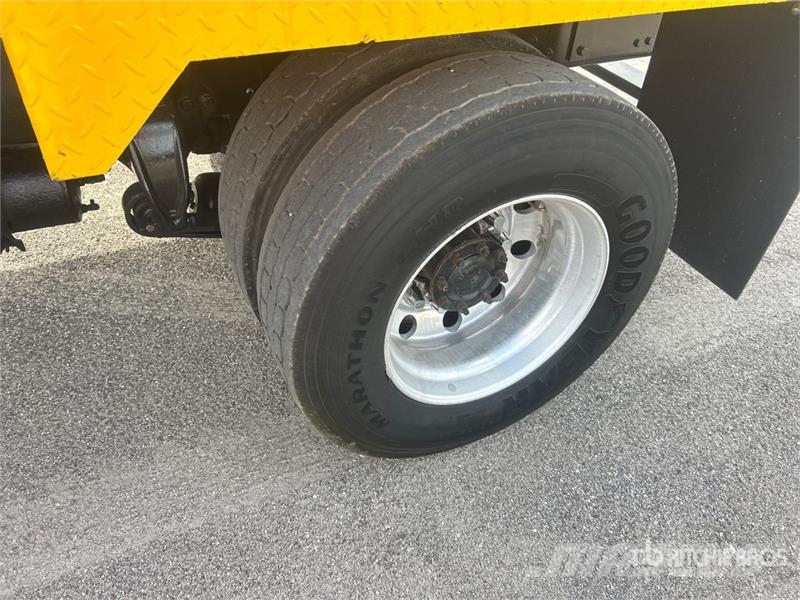 Freightliner M2 106 Ūdens mašīnas