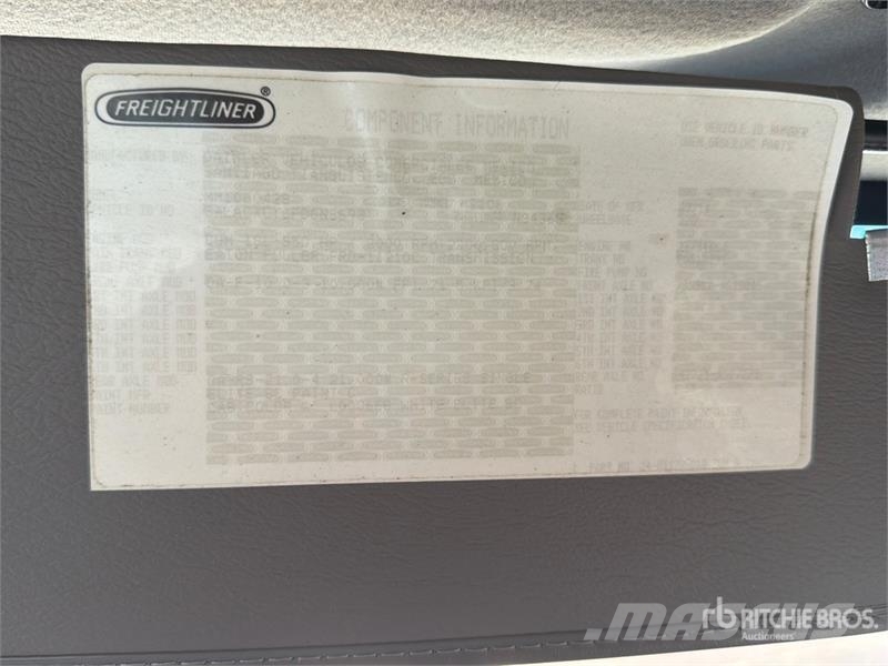 Freightliner M2 106 Camiones portacoches