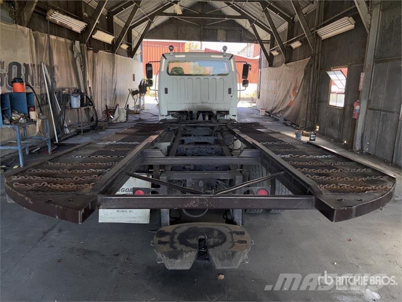 Freightliner M2 106 Evakuatori