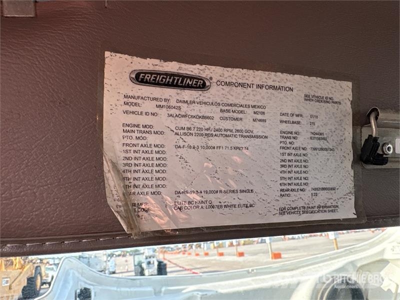 Freightliner M2 106 Isotermos y frigoríficos