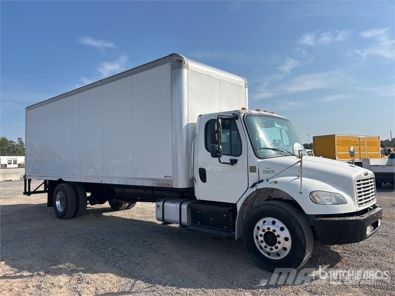 Freightliner M2 106 Camion cassonati