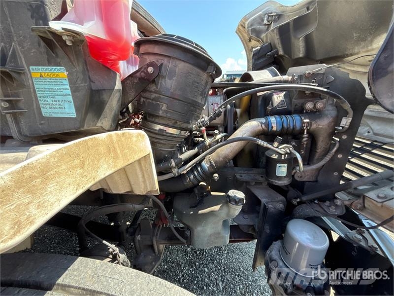 Freightliner M2 106 Isotermos y frigoríficos