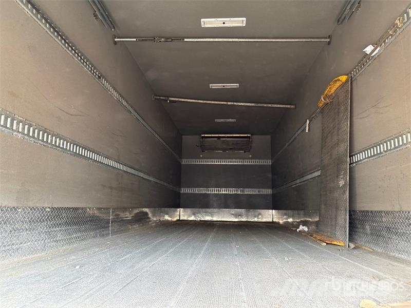 Freightliner M2 106 Kravas automašīnas - refrižeratori