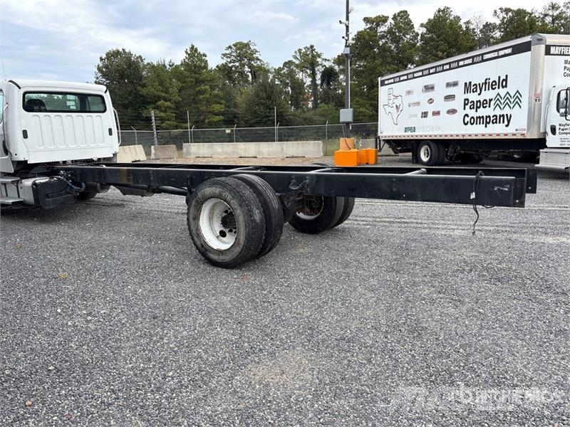 Freightliner M2 106 Cabinas