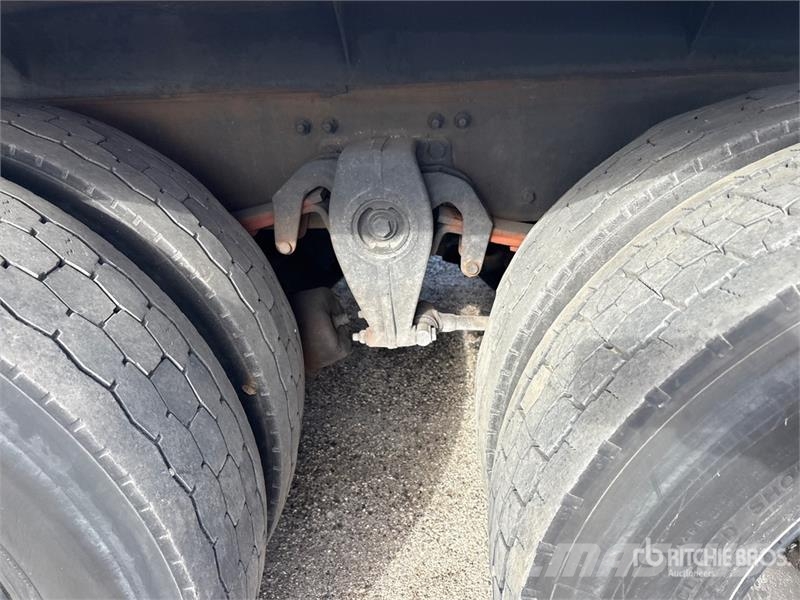 Freightliner M2 106 Temperature controlled trucks