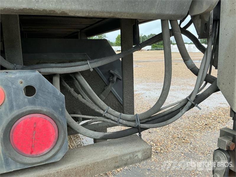 Freightliner M2 106 Грузовики-Рефрижераторы