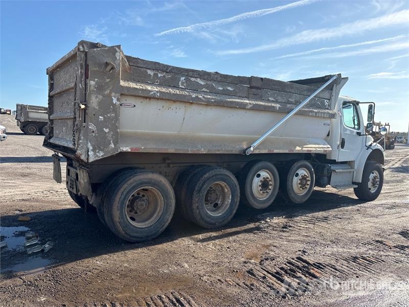 Freightliner M2 106 傾卸式卡車