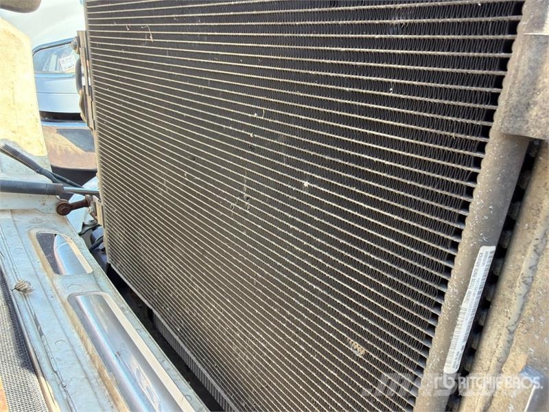 Freightliner M2 106 Camiones portacoches