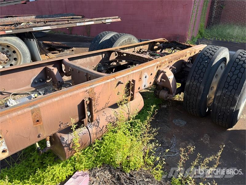 Freightliner M2 106 Camiones portacoches