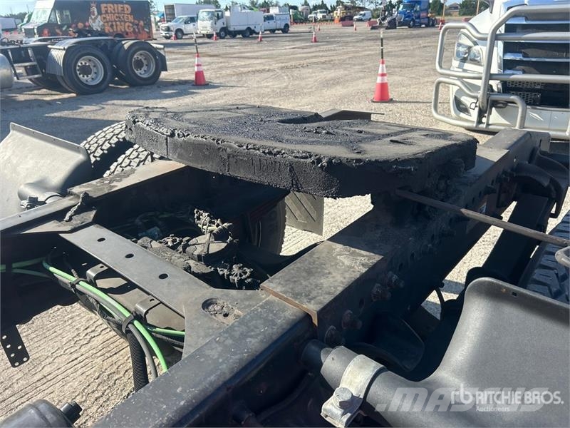 Freightliner M2 106 وحدات الجر
