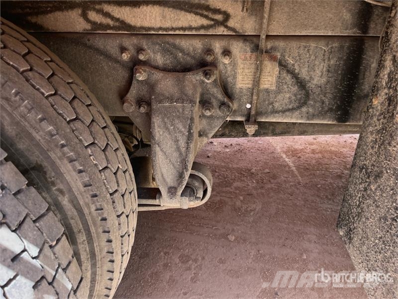 Freightliner M2 106 Komunálne / Multi-úžitkové vozidlá