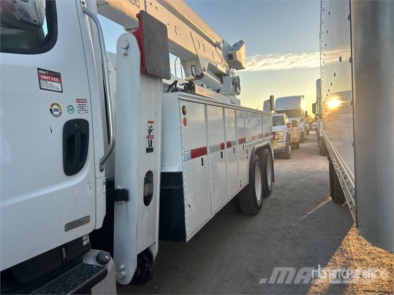 Freightliner M2 106 Pacēlāji uz automašīnas bāzes