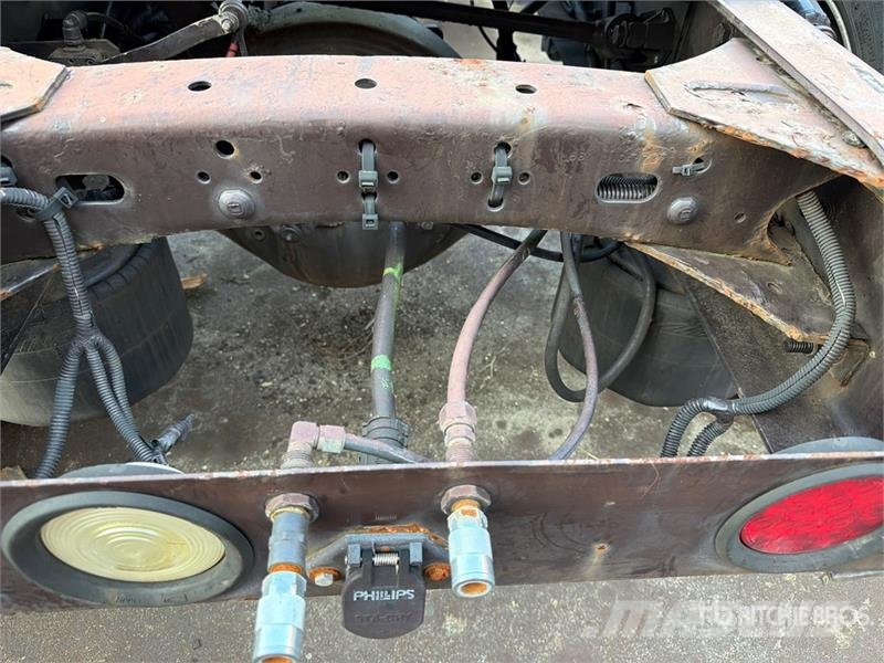 Freightliner M2 106 Camiones portacoches