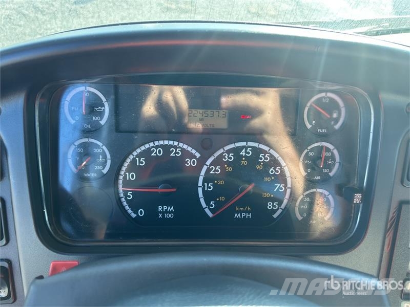 Freightliner M2 106 Madelautod