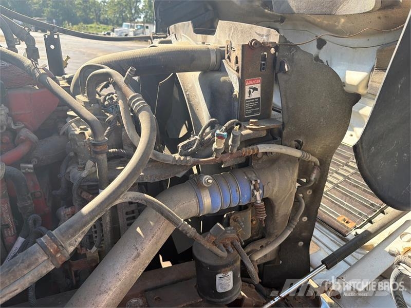 Freightliner M2 106 Autoveokid