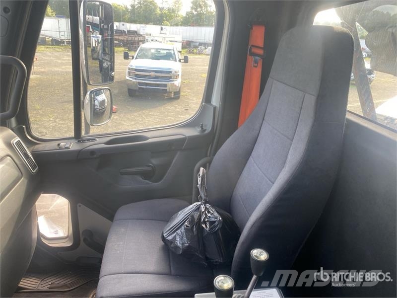 Freightliner M2 106 Portaalsysteem vrachtwagens