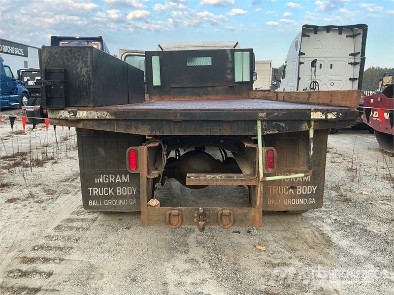 Freightliner M2 106 Flatbed / Dropside trucks