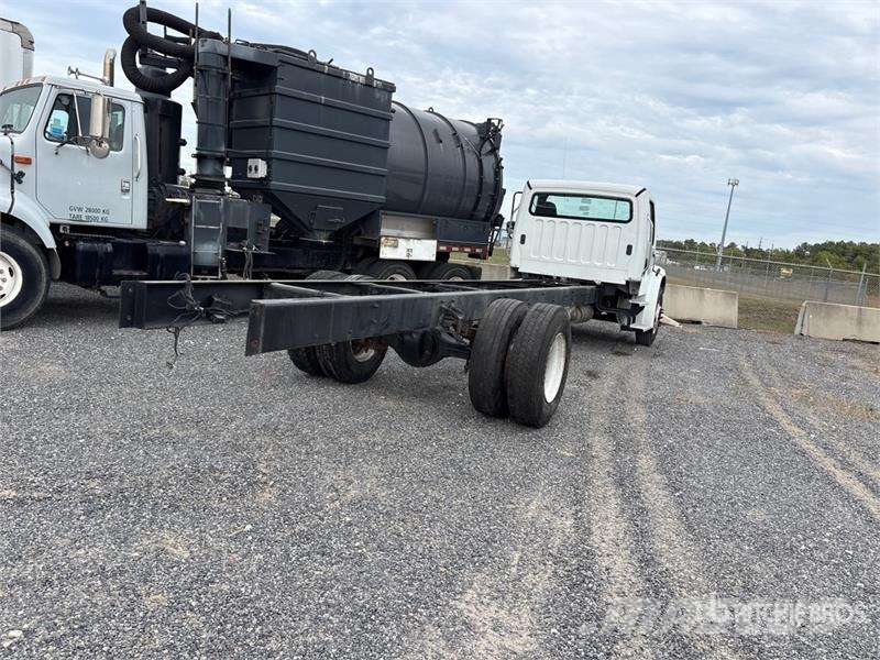 Freightliner M2 106 Cabinas