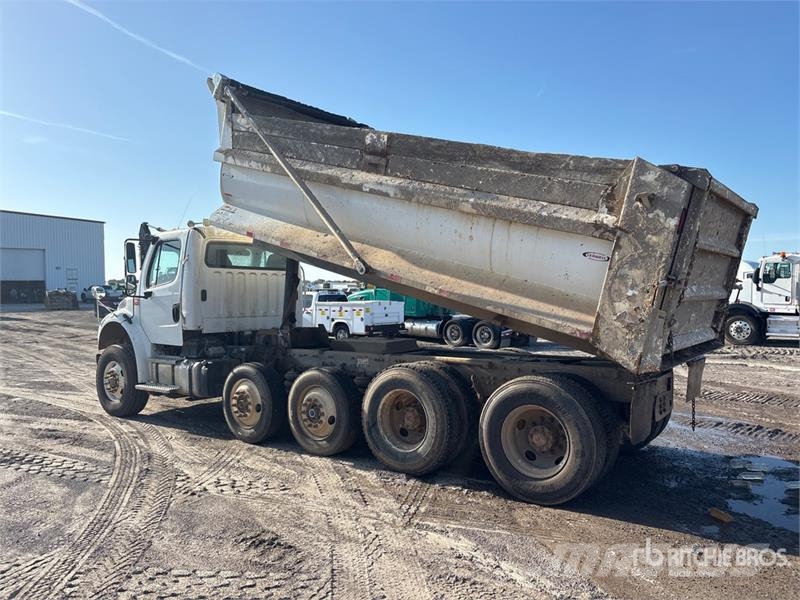 Freightliner M2 106 傾卸式卡車