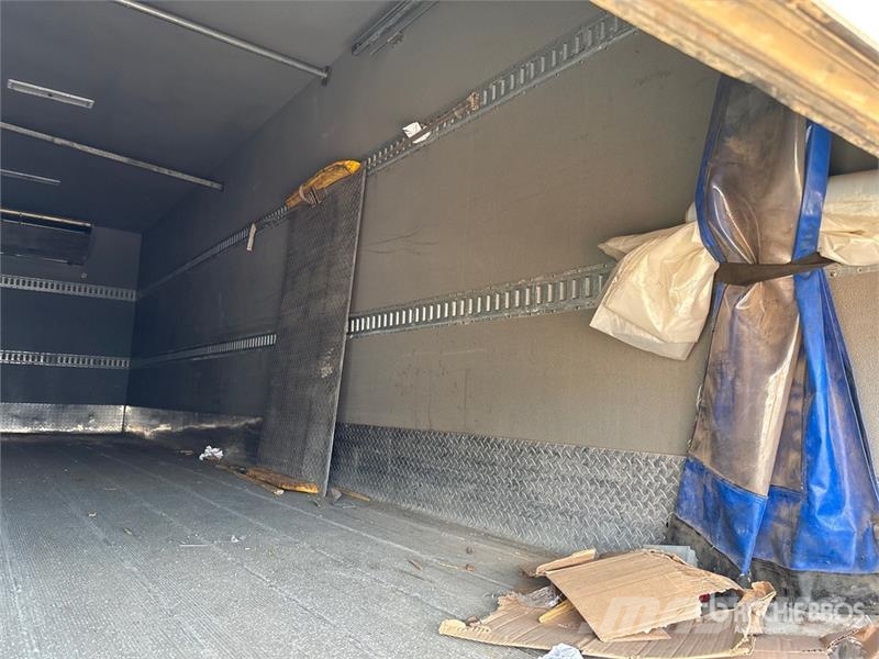 Freightliner M2 106 Kravas automašīnas - refrižeratori