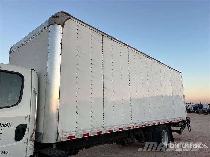 Freightliner M2 106 Фургони