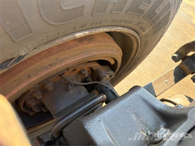 Freightliner M2 106 Camiones portacoches
