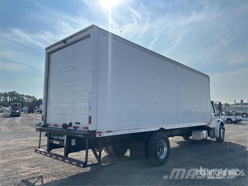 Freightliner M2 106 Camion cassonati