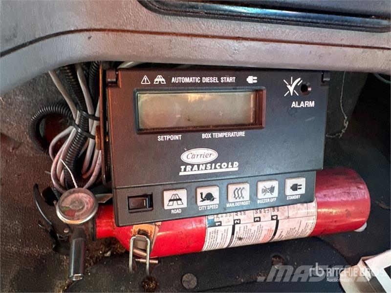 Freightliner M2 106 Temperature controlled trucks