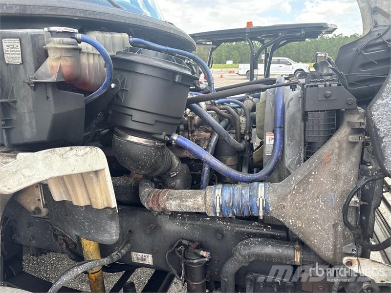 Freightliner M2 106 Caminhões com temperatura controlada