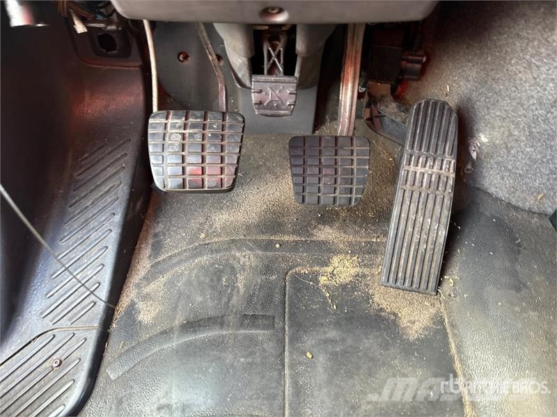 Freightliner M2 106 Temperature controlled trucks