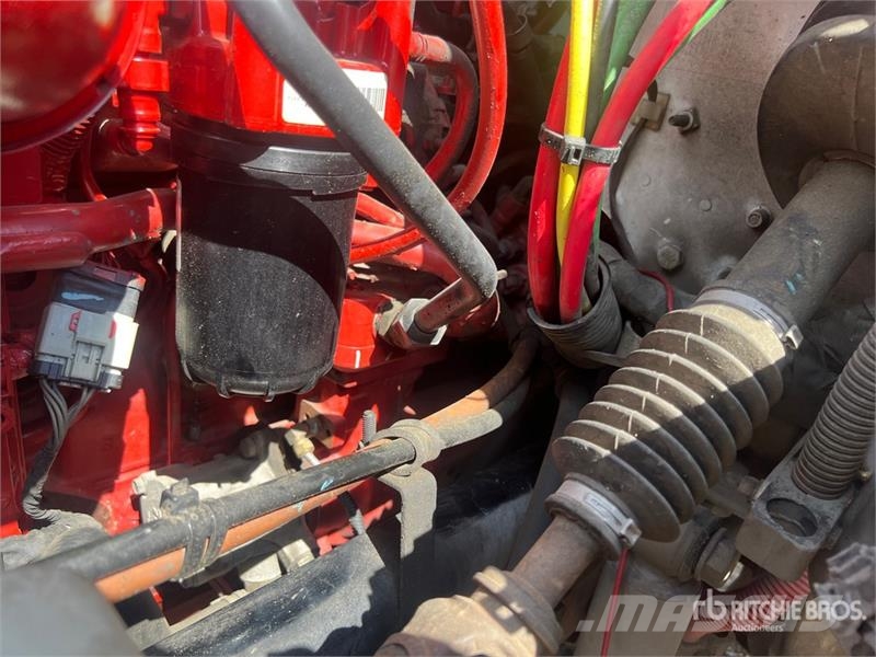 Freightliner M2 106 Cabine e interni