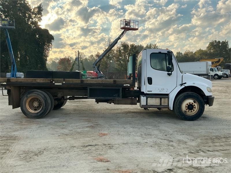 Freightliner M2 106 Flatbed / Dropside trucks