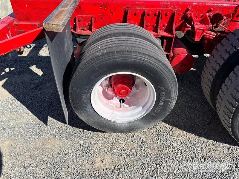 Freightliner M2 106 Kabine i unutrašnjost