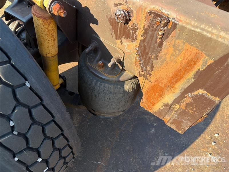 Freightliner M2 106 Camiones portacoches