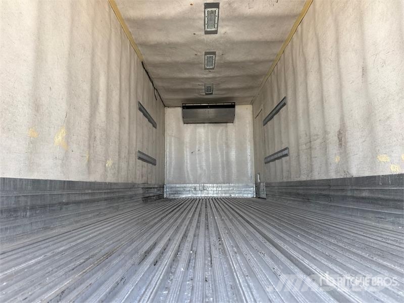 Freightliner M2 106 Camiões caixa temperatura controlada