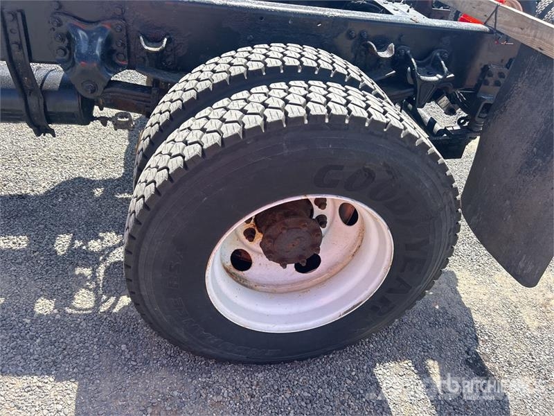 Freightliner M2 106 駕駛室與內部