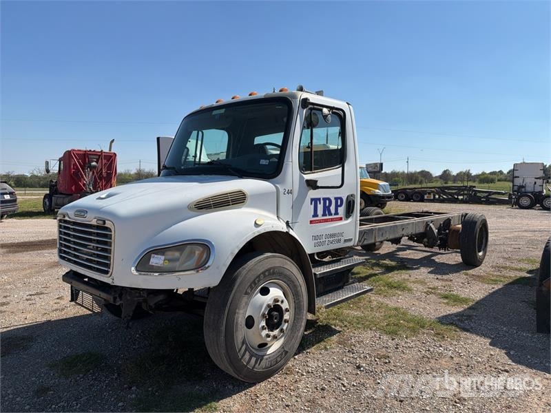 Freightliner M2 106 Cabinas