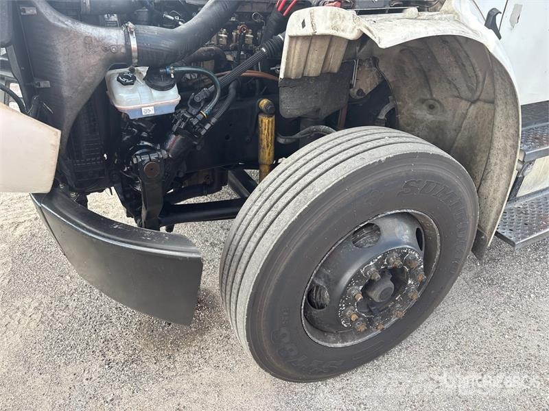 Freightliner M2 106 Caminhões com temperatura controlada