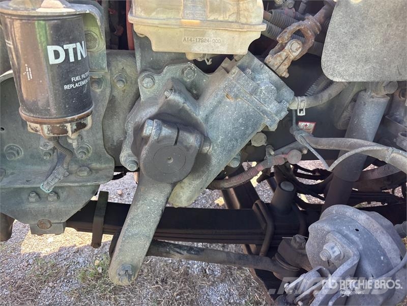 Freightliner M2 106 Camiones aspiradores/combi