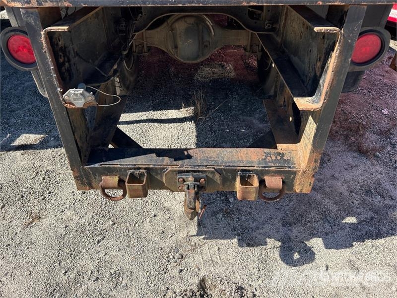 Freightliner M2 106 Camiones plataforma