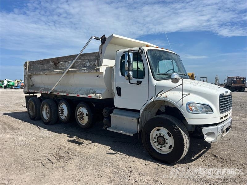 Freightliner M2 106 Kipper