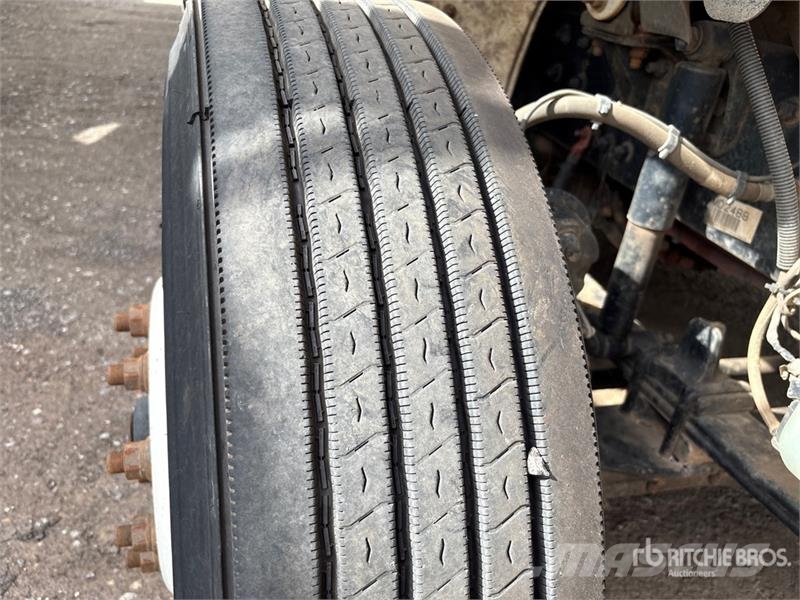 Freightliner M2 106 Kravas automašīnas - refrižeratori