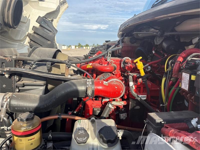 Freightliner M2 106 Isotermos y frigoríficos