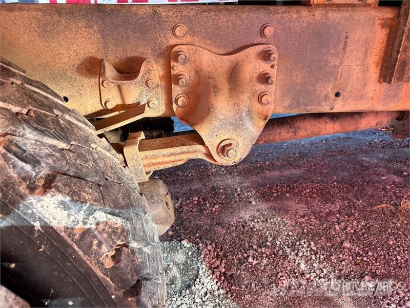 Freightliner M2 106 Camiones plataforma