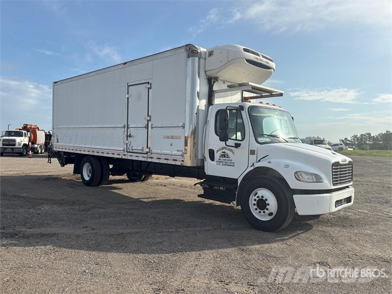 Freightliner M2 106 Isotermos y frigoríficos