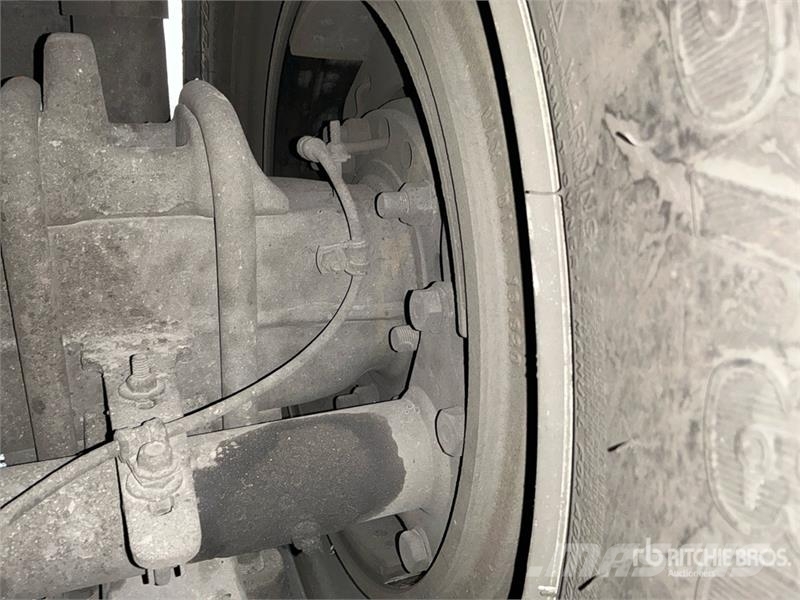Freightliner M2 106 Грузовики-Рефрижераторы