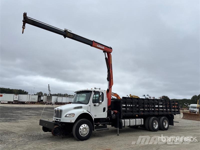 Freightliner M2 106 Autogru