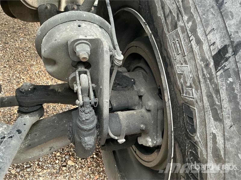 Freightliner M2 106 Грузовики-Рефрижераторы