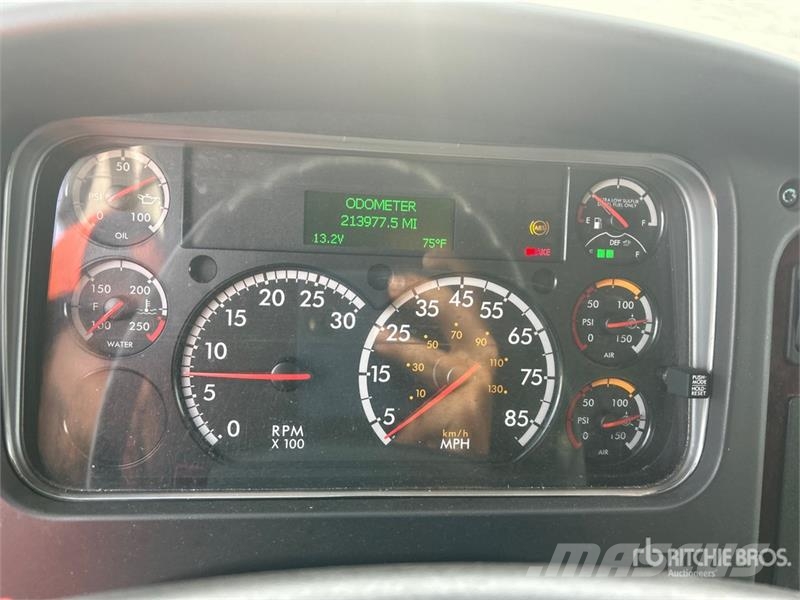 Freightliner M2 106 Isotermos y frigoríficos